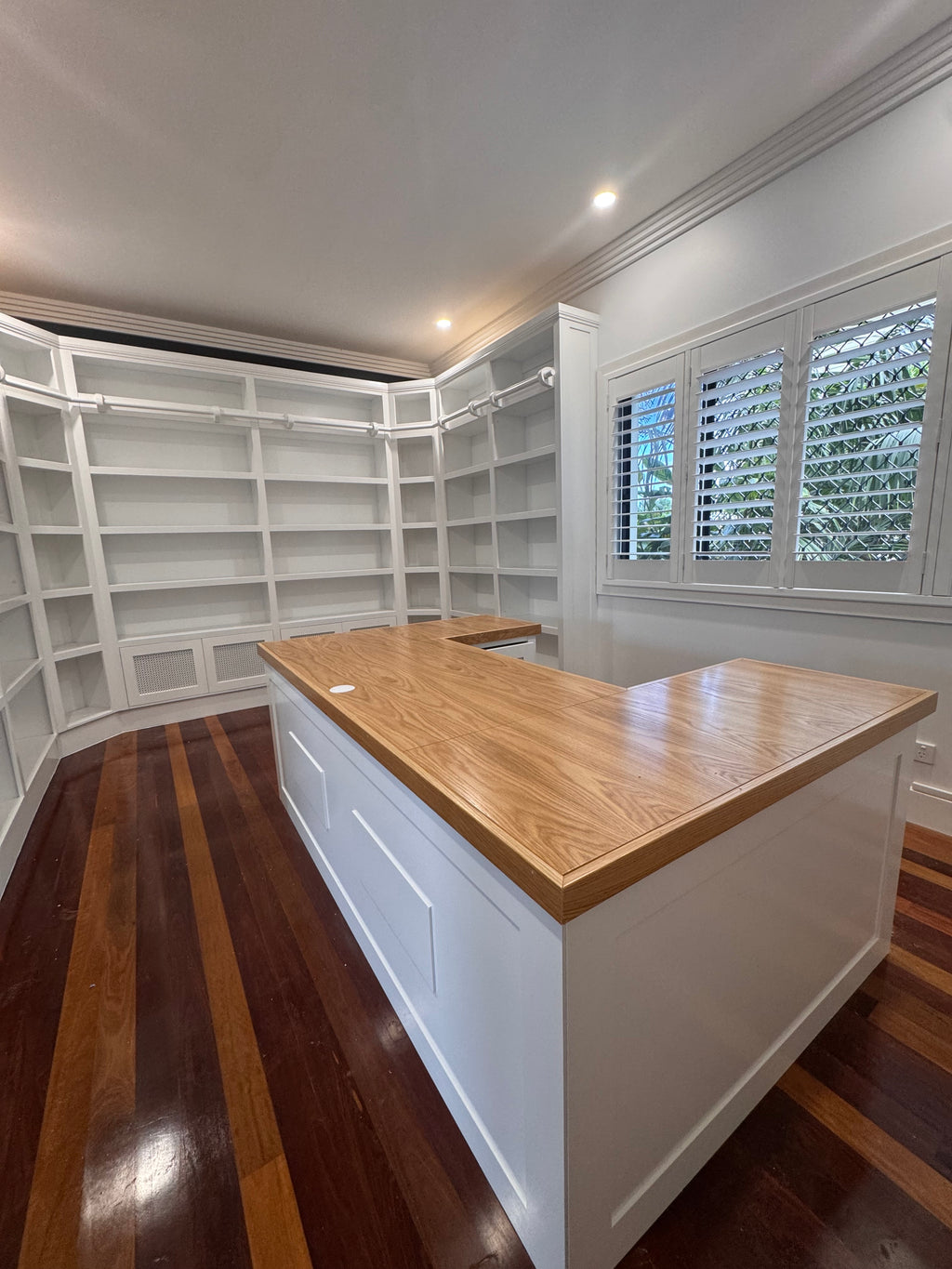 Full Home Office/ Study