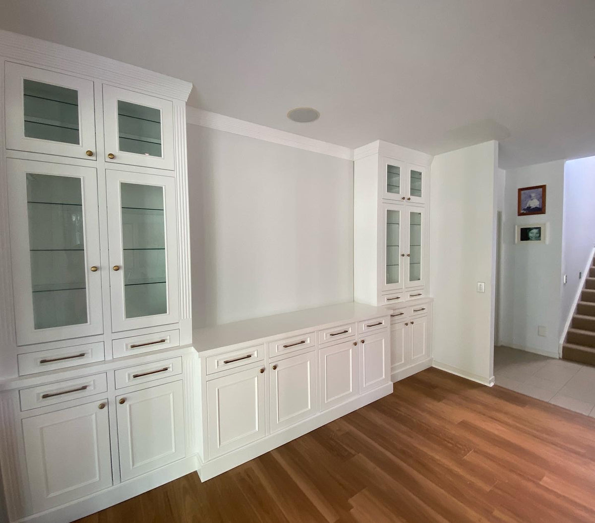Custom built display units – Echidna Creations