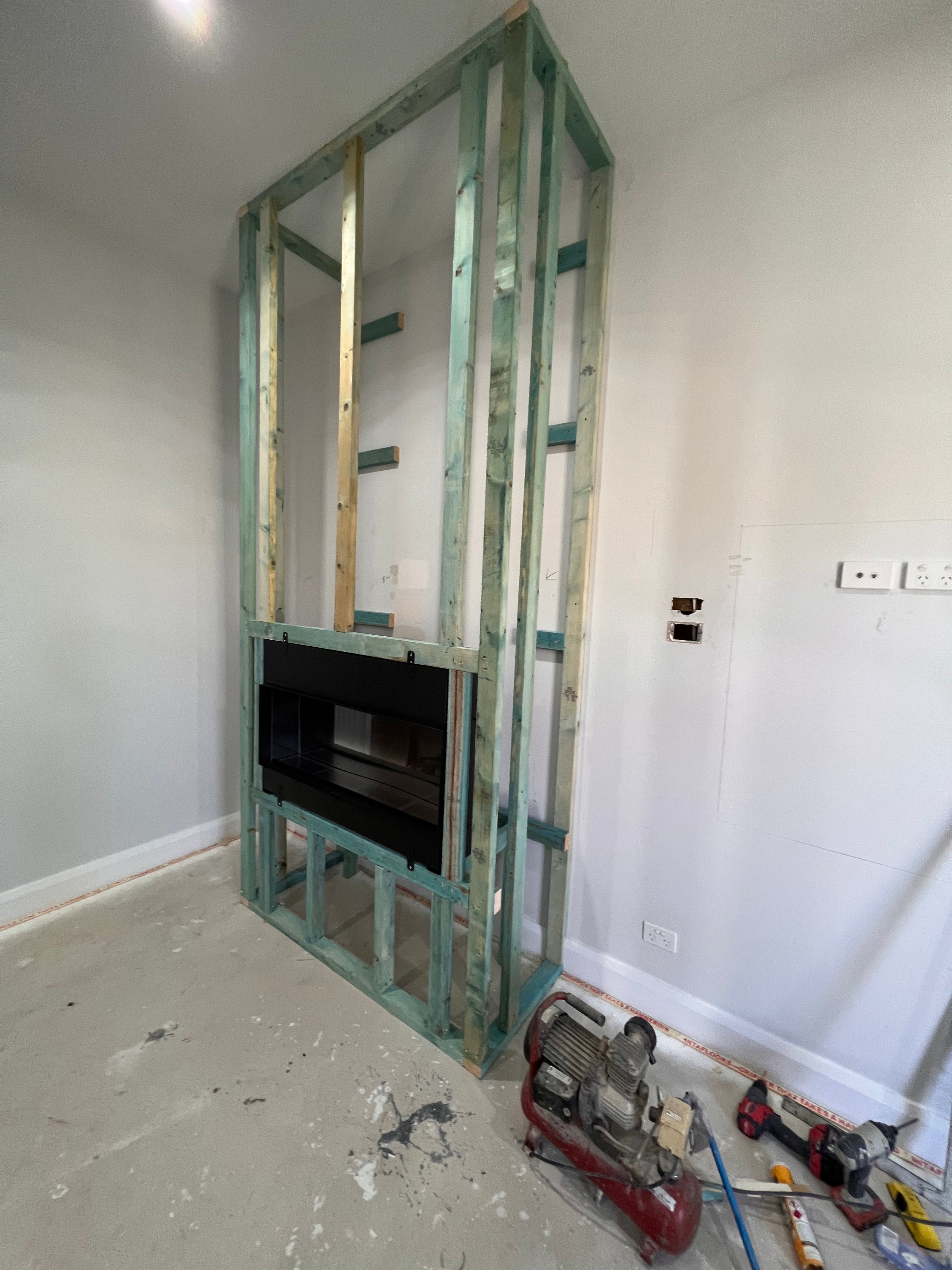 Built in electric fireplace