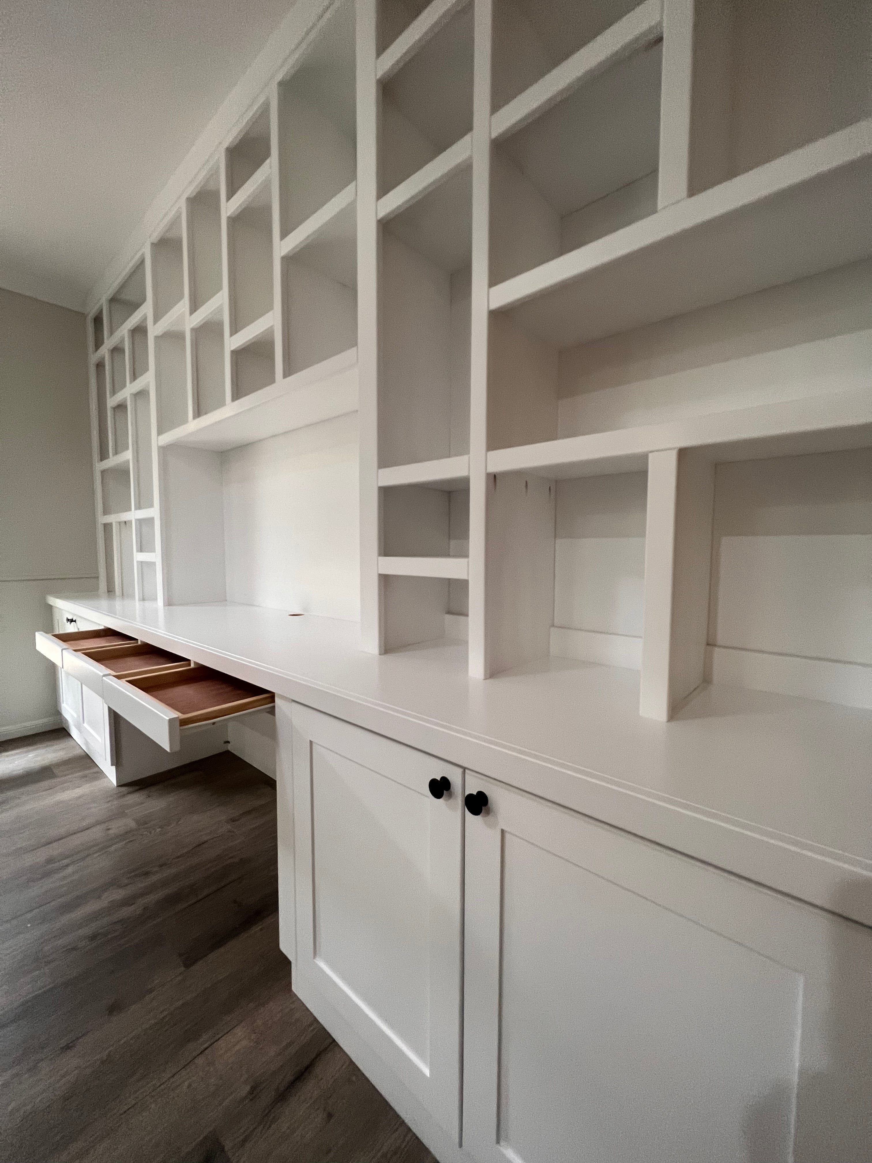Office studies Staggered Shelving